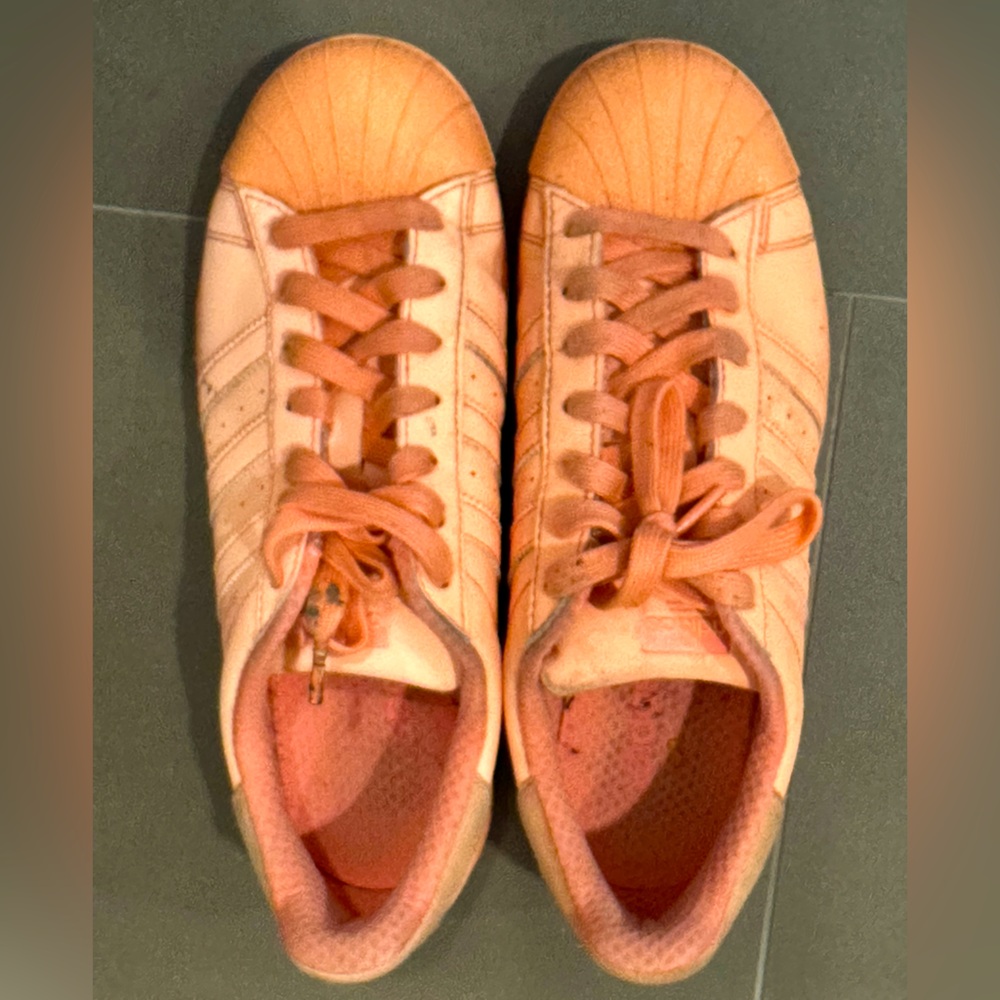Super Star Shell Toe Adidas originals Peach reflective color
